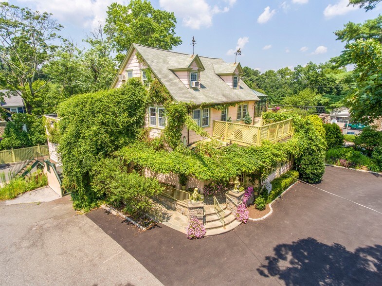 More Photos Of 530 Milton Rd, Rye Restaurant For Sale