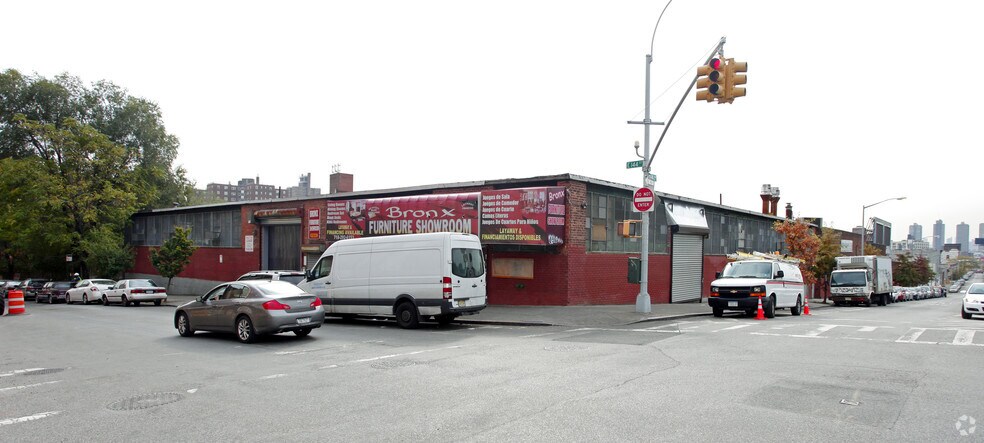 More Photos Of 365-381 canal Pl, Bronx Manufacturing For Lease