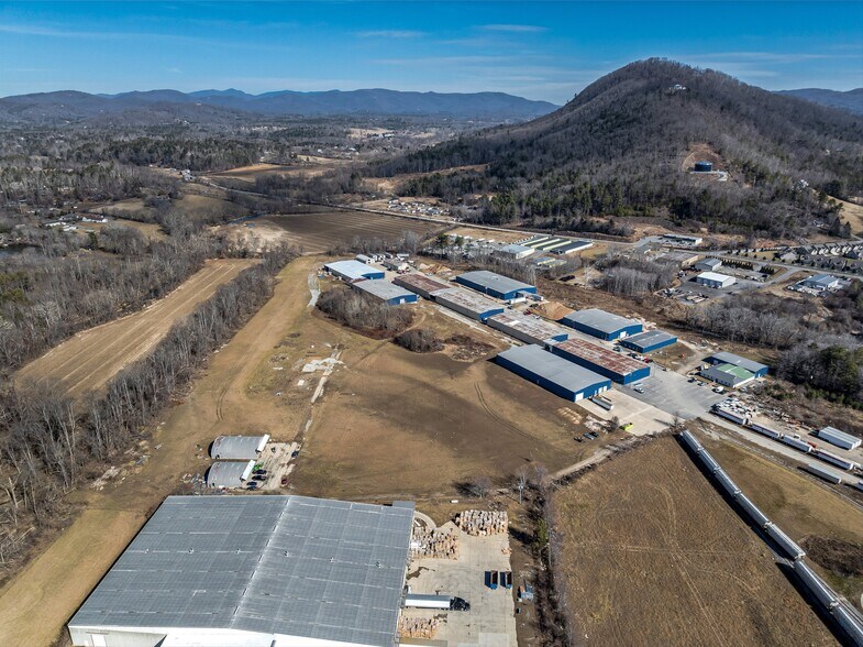 More Photos Of 535 L A White Drive, Fletcher Industrial For Sale