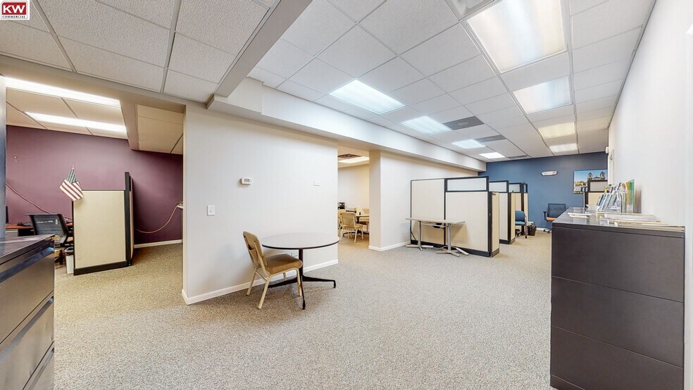 More Photos Of 707-717 N Iowa Ave, Villa Park Office For Sale