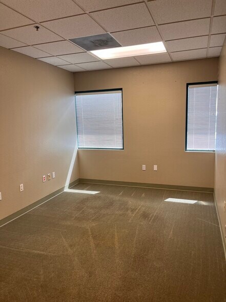 More Photos Of 307 W Winnie Ln, Carson City Office For Sale