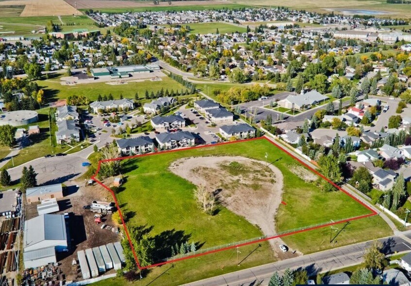 More Photos Of 9 Bayside Pl, Strathmore Land For Sale