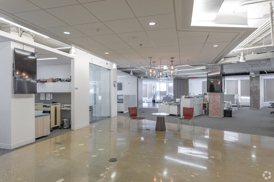 More Photos Of 1025 Connecticut Ave NW, Washington Office For Lease