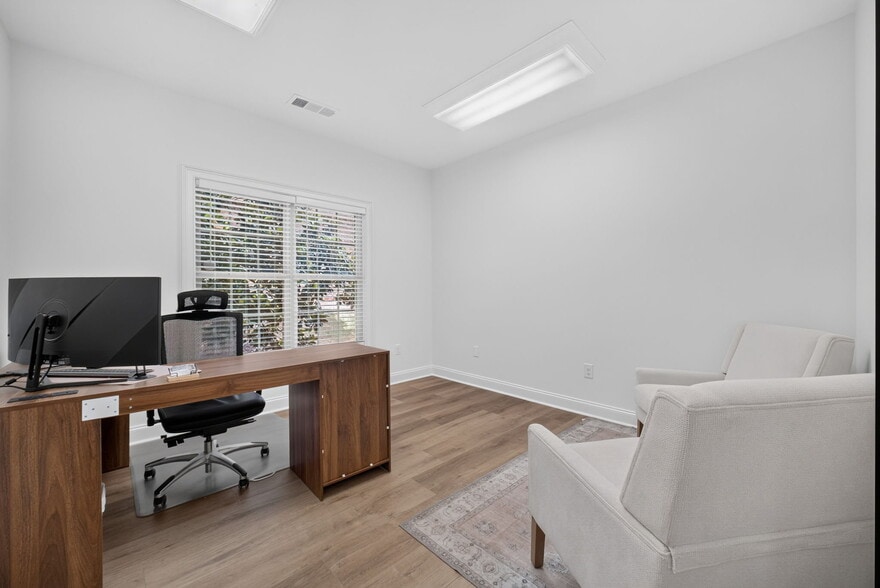 More Photos Of 155 Bankers Blvd, Monroe Business Park For Sale
