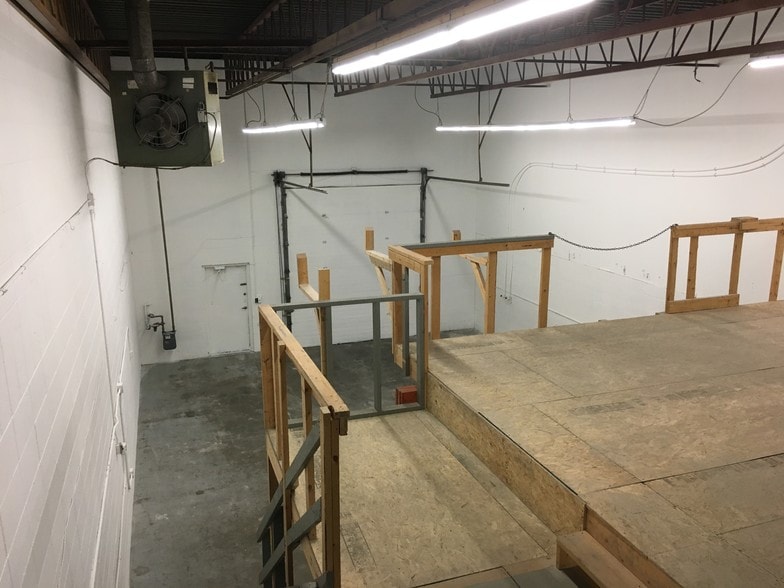 More Photos Of 12726-12832 141st St NW, Edmonton Flex For Sale