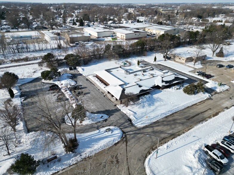 More Photos Of 501 Doctors Ct, Oshkosh Medical For Sale