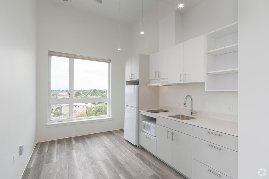 More Photos Of 5460 N Interstate Ave, Portland Apartments For Lease