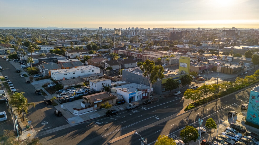 More Photos Of 3381-3387 El Cajon Blvd, San Diego General Retail For Sale