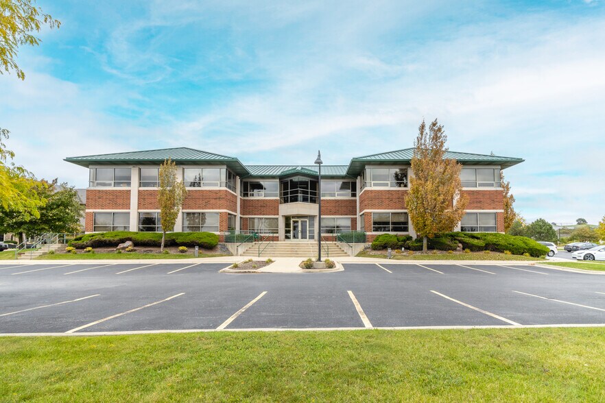Primary Photo Of 2500 Lehigh Ave, Glenview Flex For Lease