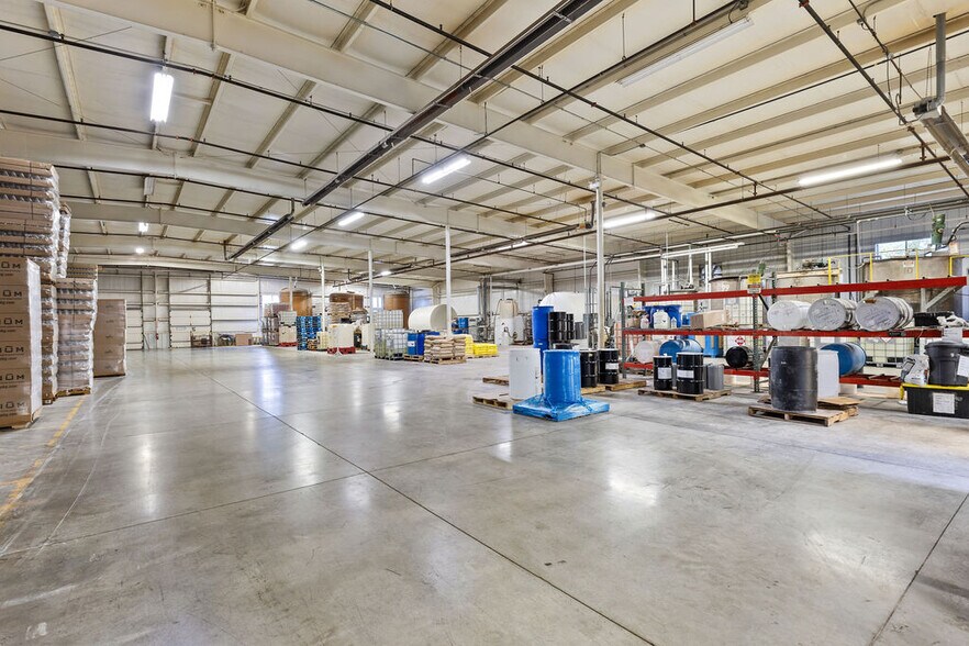 More Photos Of 2000 Ashley Rd, Morris Manufacturing For Lease