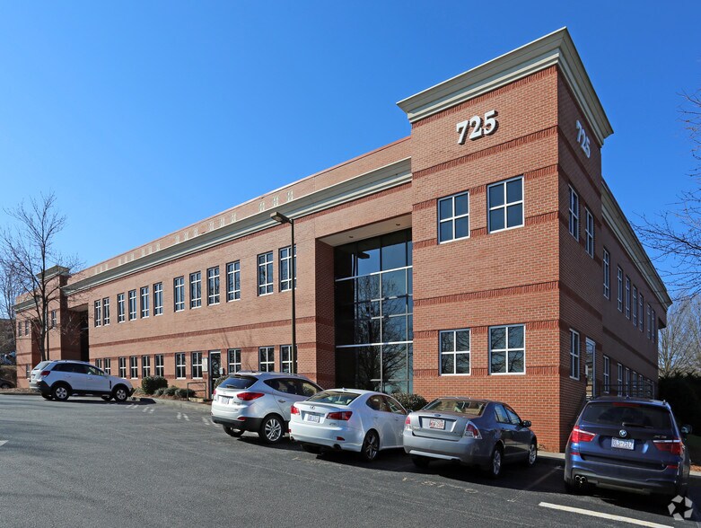 Primary Photo Of 725 Highland Oaks Dr, Winston-Salem Medical For Lease