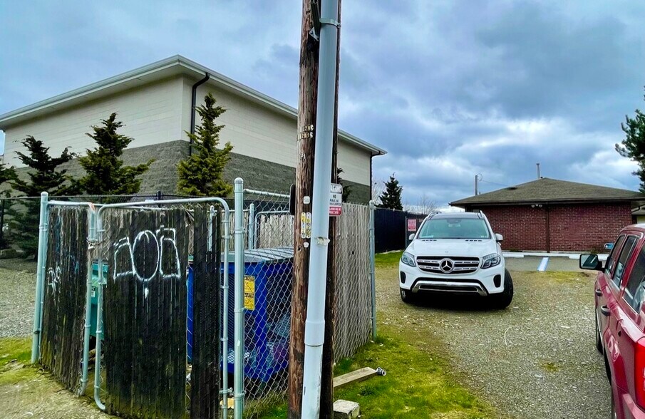 More Photos Of 4902 111th St SW, Lakewood Multifamily For Sale