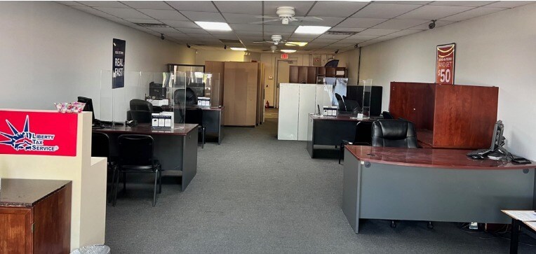 More Photos Of 6594 N Wayne Rd, Westland Unknown For Lease