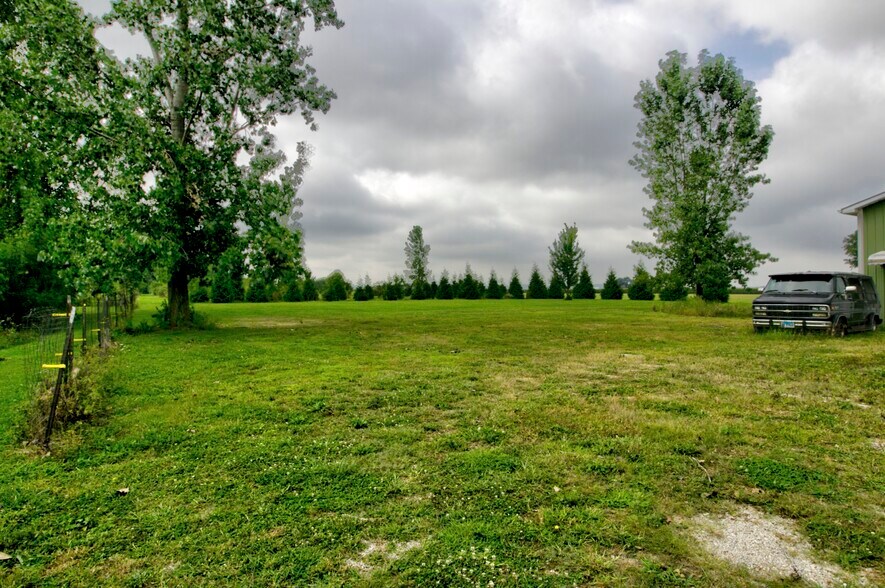 More Photos Of 5414 Homegardner Rd, Castalia Apartments For Sale