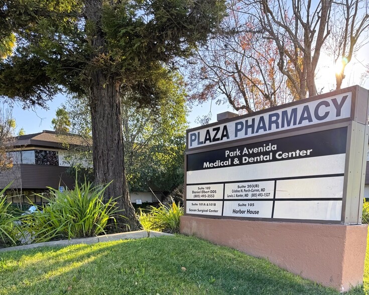 Primary Photo Of 430 E Avenida de los Arboles, Thousand Oaks Medical For Lease