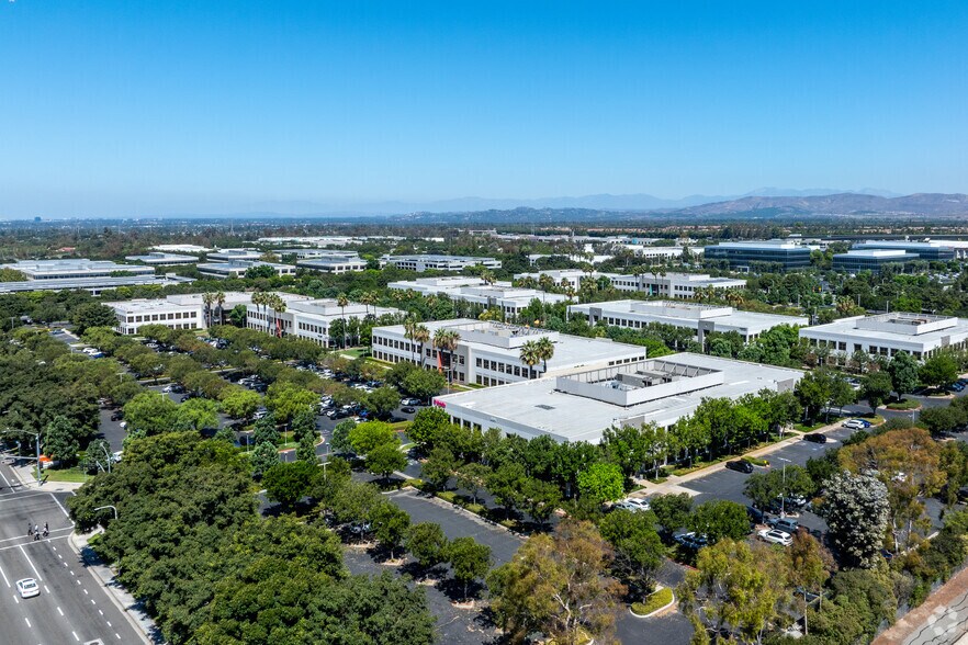 More Photos Of 15201 Laguna Canyon Rd, Irvine Office For Lease