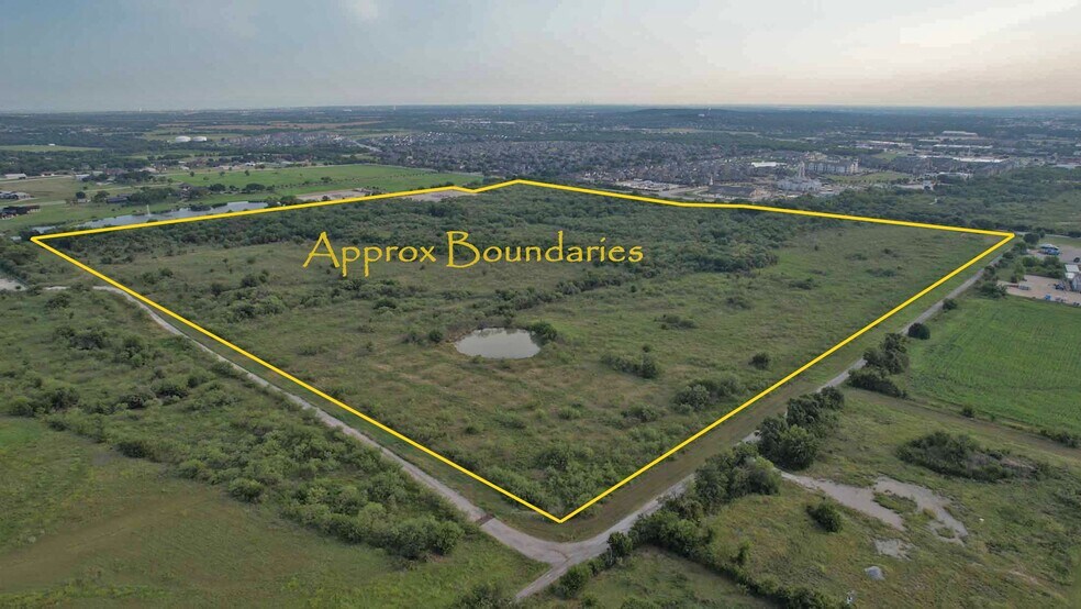 More Photos Of 1565 SW Hulen St, Burleson Land For Sale