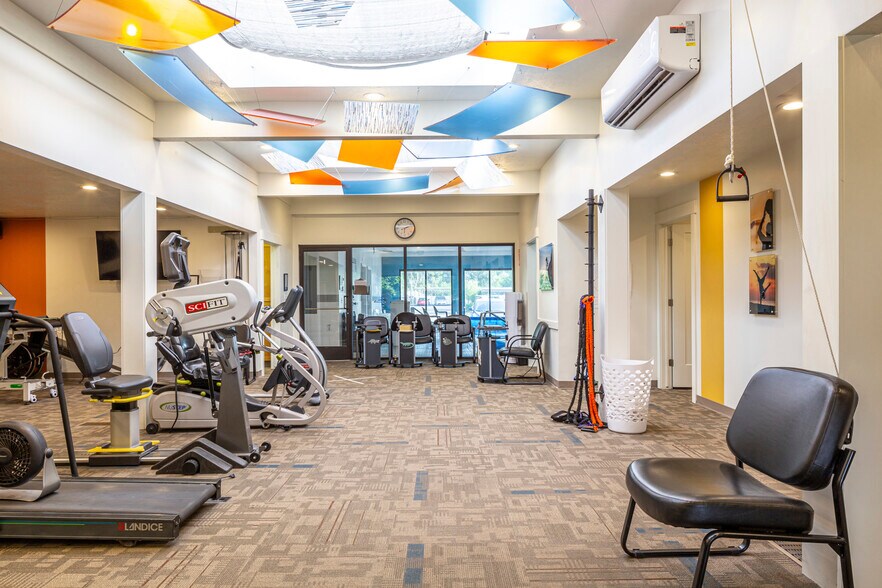 More Photos Of 349 12th St, Ogden Freestanding For Sale