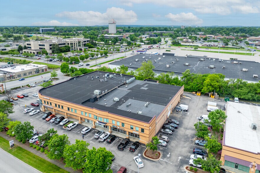 More Photos Of 3901 Dutchmans Ln, Louisville Medical For Lease