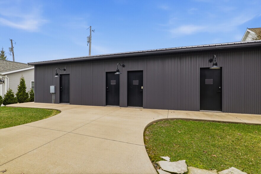 More Photos Of 171 E Rhine St, Elkhart Lake Apartments For Sale