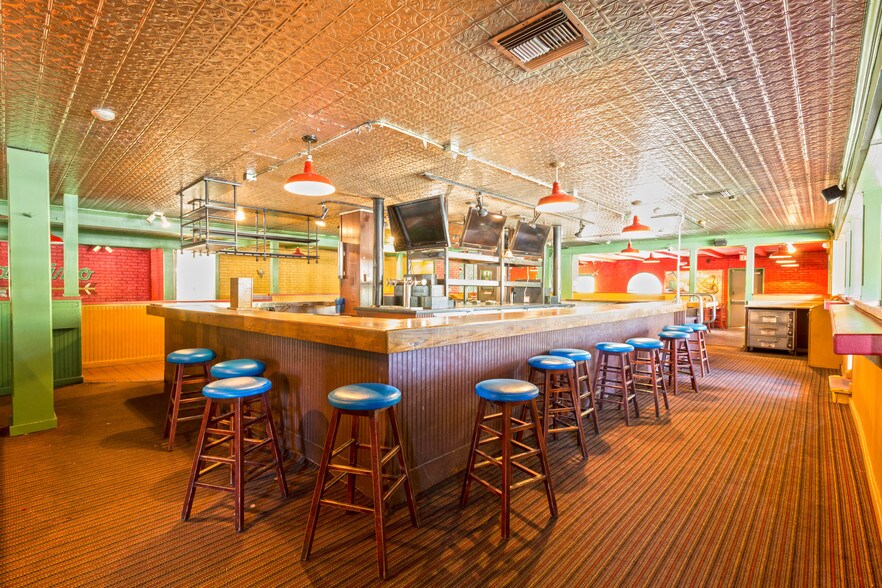 More Photos Of 3678 Lake Tahoe Blvd, South Lake Tahoe Restaurant For Sale