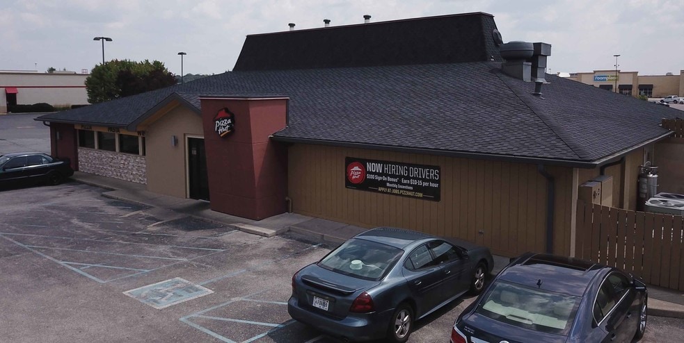 More Photos Of 2597 E Main St, Plainfield Restaurant For Lease