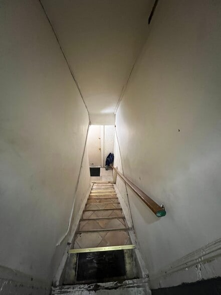 More Photos Of 47 N Bleeker St, Mount Vernon Apartments For Sale