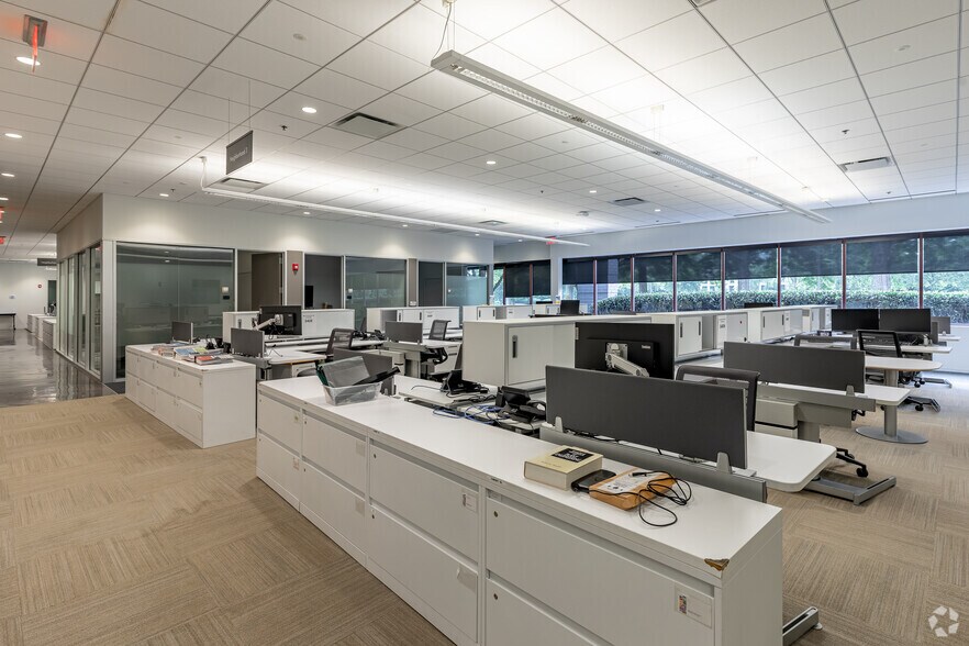 More Photos Of 1000 Cobb Place Blvd, Kennesaw Unknown For Lease