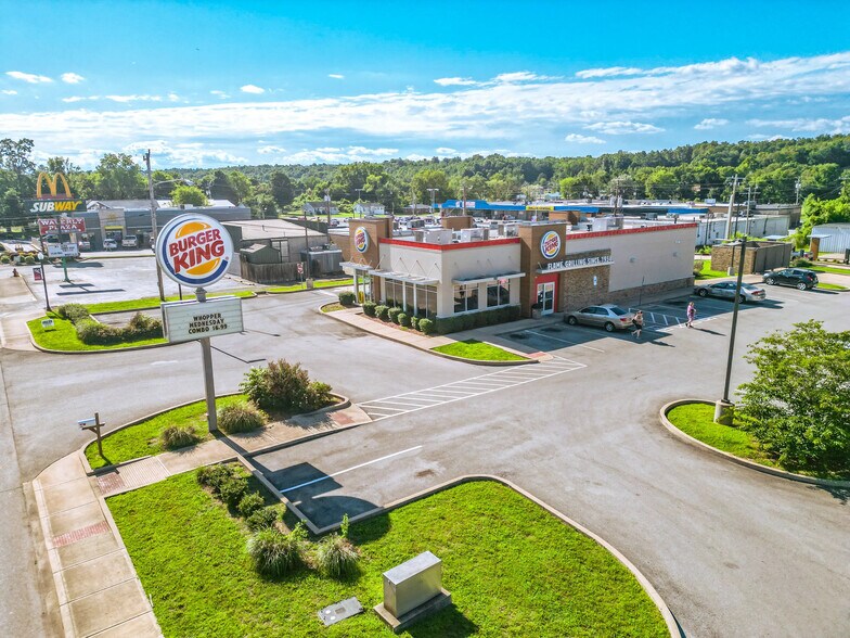 More Photos Of 303 W Main St, Waverly General Retail For Sale