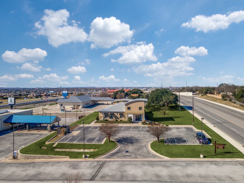 More Photos Of 660 W FM 2410 Rd, Harker Heights Medical For Sale