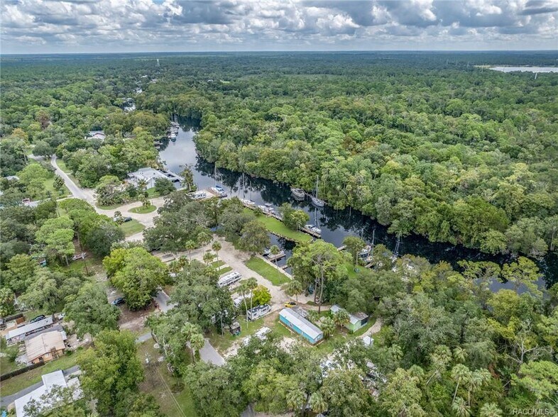 More Photos Of 6617 Riverside Dr, Yankeetown Marina For Sale