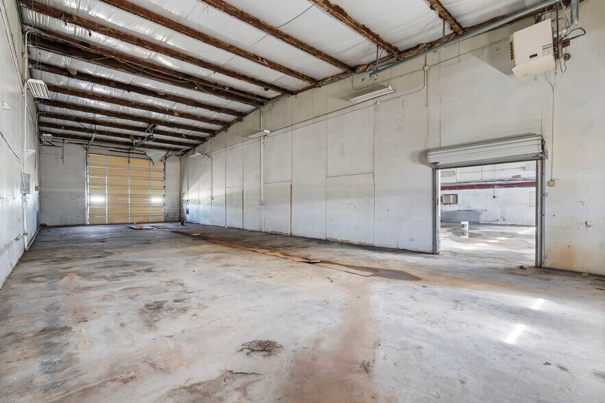 More Photos Of 825 MO-59, Carthage Industrial For Lease