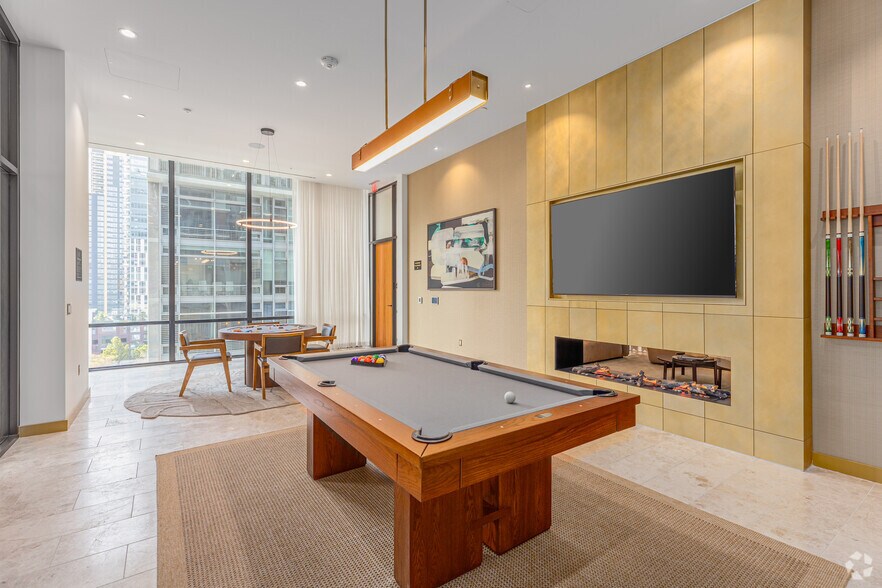 More Photos Of 1331 Columbia St, San Diego Apartments For Lease