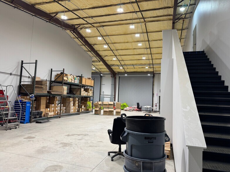 More Photos Of 5936 Imperial Loop, College Station Industrial For Lease