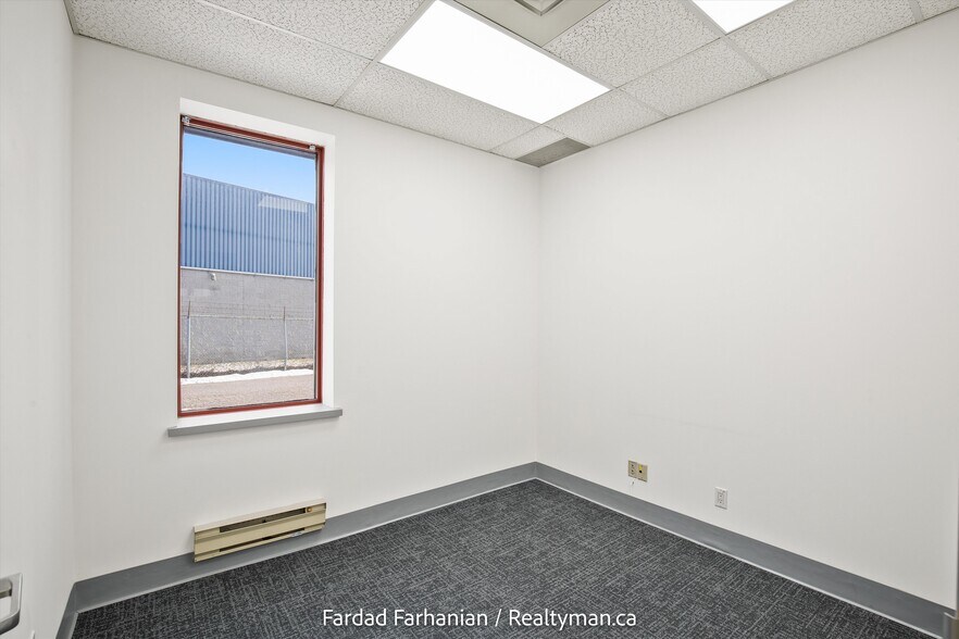 More Photos Of 42 Cardico Dr, Whitchurch-Stouffville Warehouse For Sale