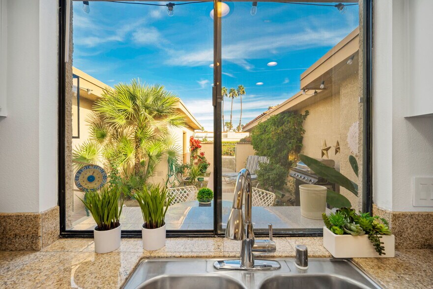 More Photos Of 60 La Ronda Dr, Rancho Mirage Apartments For Sale