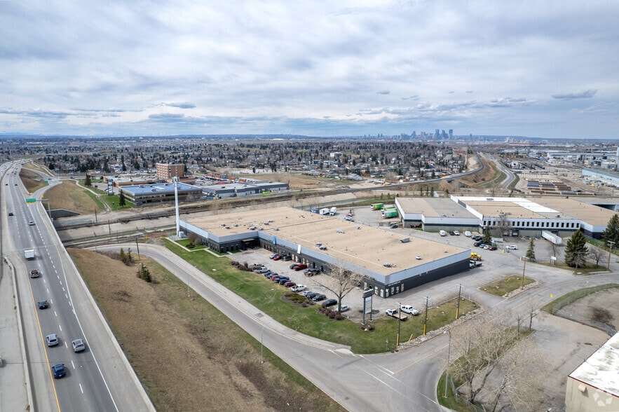 More Photos Of 8241 30th St SE, Calgary Distribution For Lease