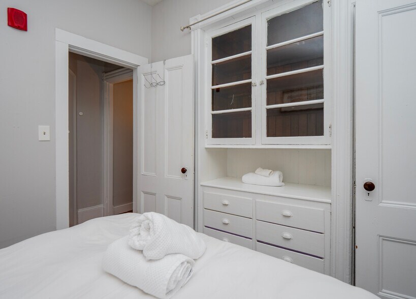 More Photos Of , Newport Multifamily For Sale