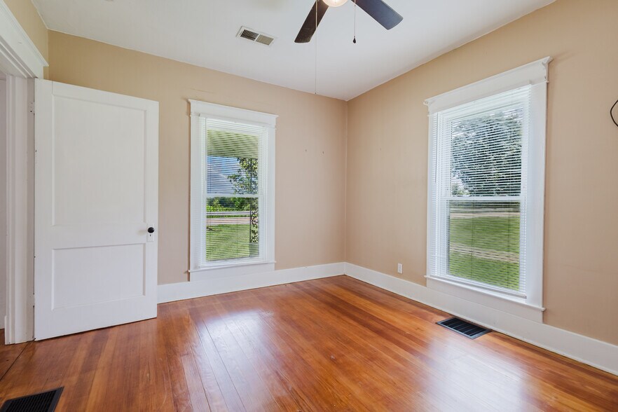 More Photos Of 7438 Bagdad Rd, Bagdad Land For Sale