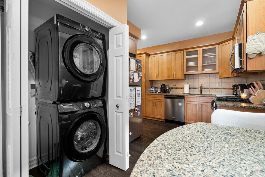 More Photos Of 1537 Hertel Ave, Buffalo Flex For Sale