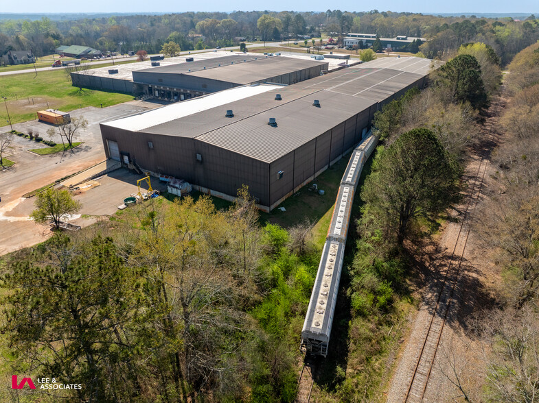 Primary Photo Of 100 McIntosh Pky, Thomaston Manufacturing For Sale