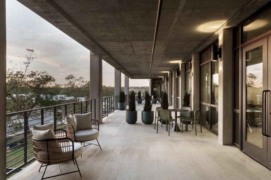 More Photos Of 7001 Burnet Rd, Austin Coworking Space