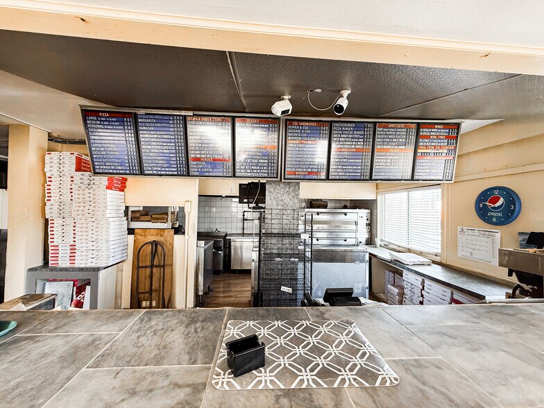 More Photos Of 2 Berlin Rd, Lindenwold General Retail For Sale