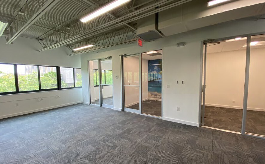 More Photos Of 2300 E Atlantic Blvd, Pompano Beach Storefront Retail Office For Lease