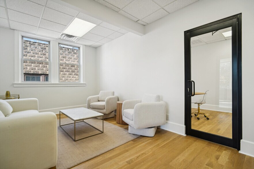 More Photos Of 2-4 Garber Sq, Ridgewood Restaurant For Sale