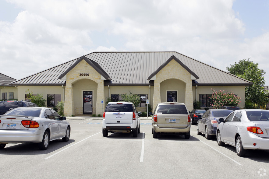 More Photos Of 20650 Stone Oak Pky, San Antonio Office For Lease