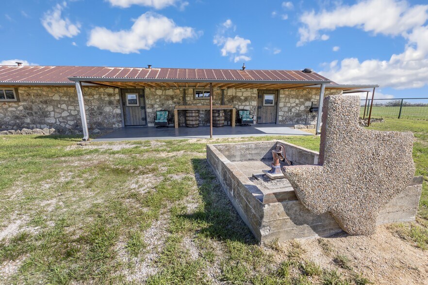 More Photos Of 725 County Road 520, Evant Land For Sale