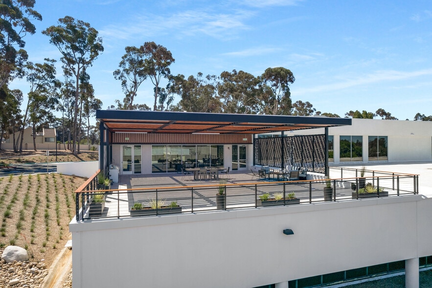 More Photos Of 10225 Willow Creek Rd, San Diego Light Manufacturing For Sale