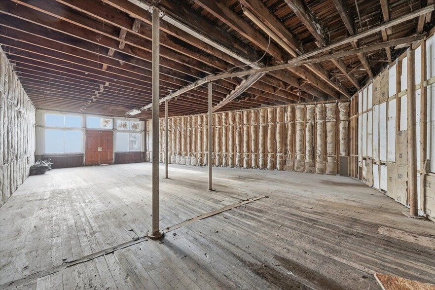 More Photos Of 315 Ogle Ave, Knoxville General Retail For Sale