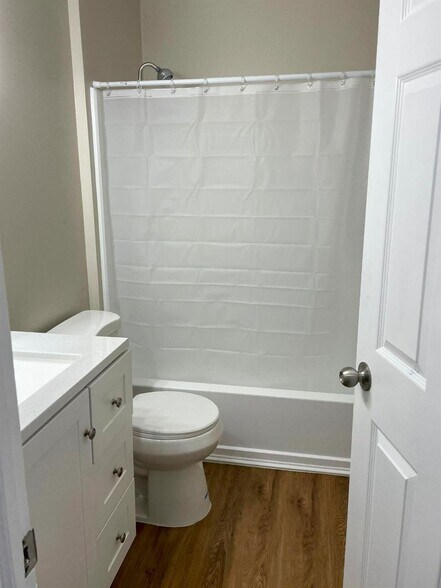 More Photos Of 2944 Del Paso Blvd, Sacramento Apartments For Sale